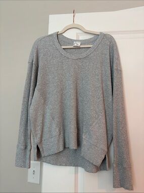 Cozy Long Sleeve Waffle Knit Top - Gray